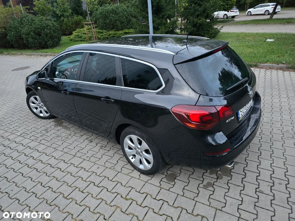 Opel Astra 1.4 T Cosmo - 22
