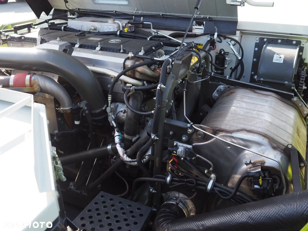 Claas Lexion 7500 + V930 - 10