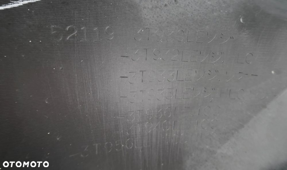 TOYOTA CAMRY 8 VIII 2017 - 2021 zderzak przód kratka ORYGINAŁ OE - 8