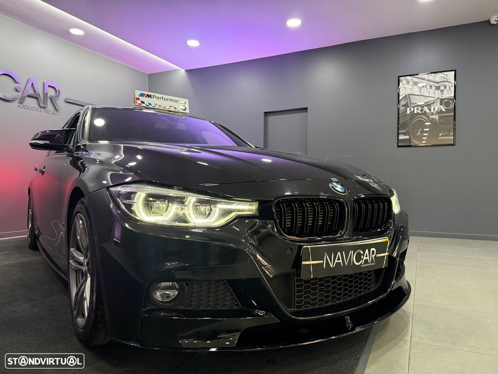 BMW 330 e iPerformance Pack M - 42