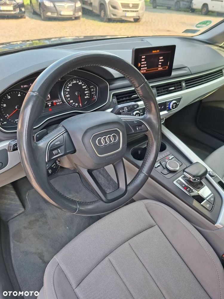 Audi A4 Avant 2.0 TDI S tronic - 4