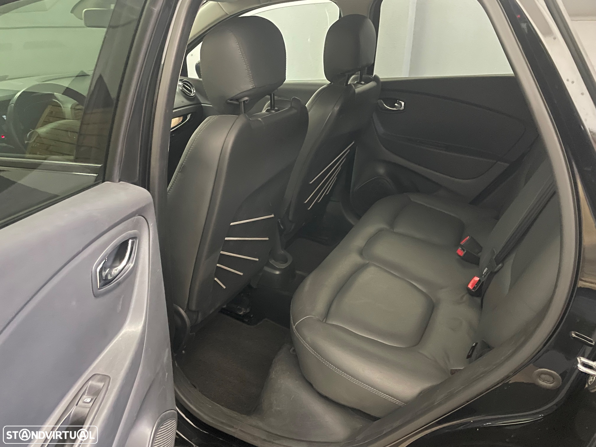 Renault Captur 1.2 TCe Exclusive EDC - 22