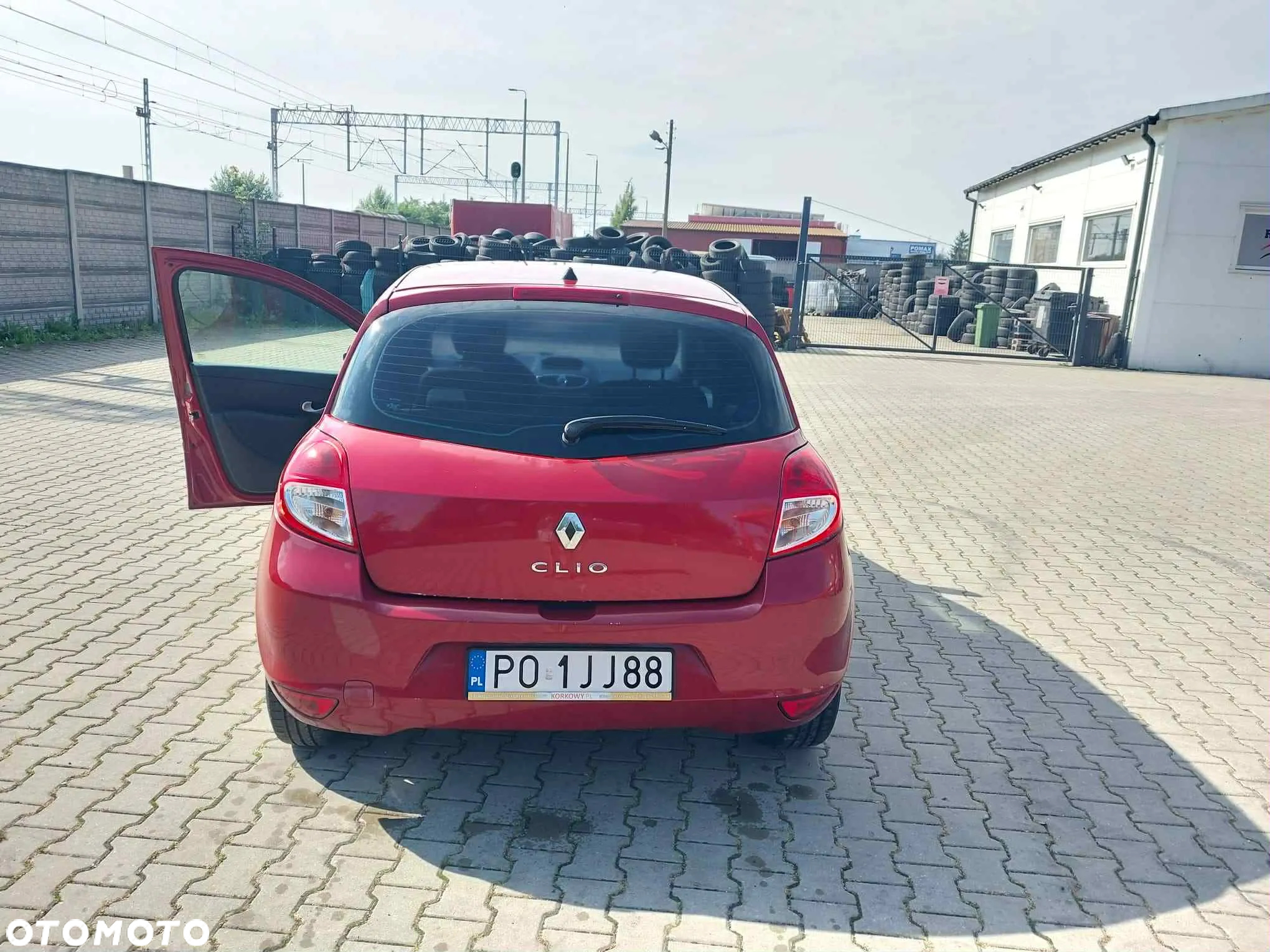 Renault Clio 1.2 16V Alize - 9