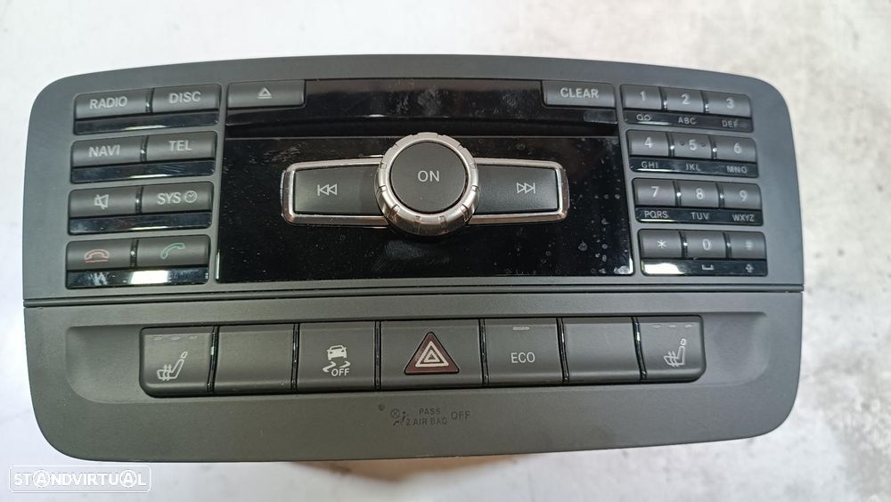 SISTEMA DE ÁUDIO RÁDIO CD MERCEDES-BENZ CLASE A BM 176 - 1