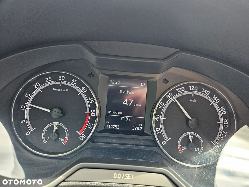 Skoda Octavia 2.0 TDI Ambition DSG - 10