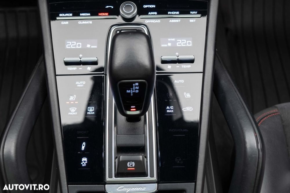 Porsche Cayenne Coupe - 31