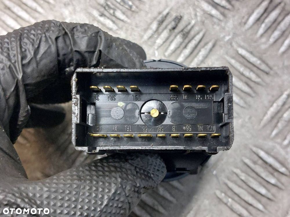 PRZEŁĄCZNIK ŚWIATEŁ AUDI A4 B6 - 2