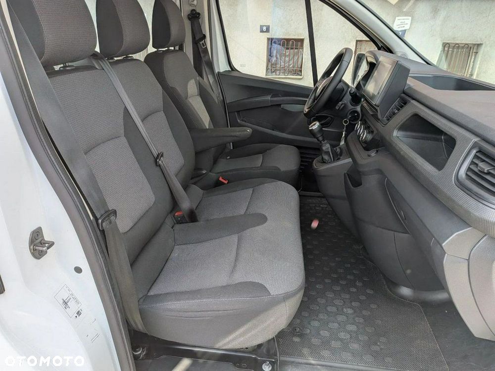 Renault Trafic 2.0 L2H1 HD Extra (bryg.) - 27