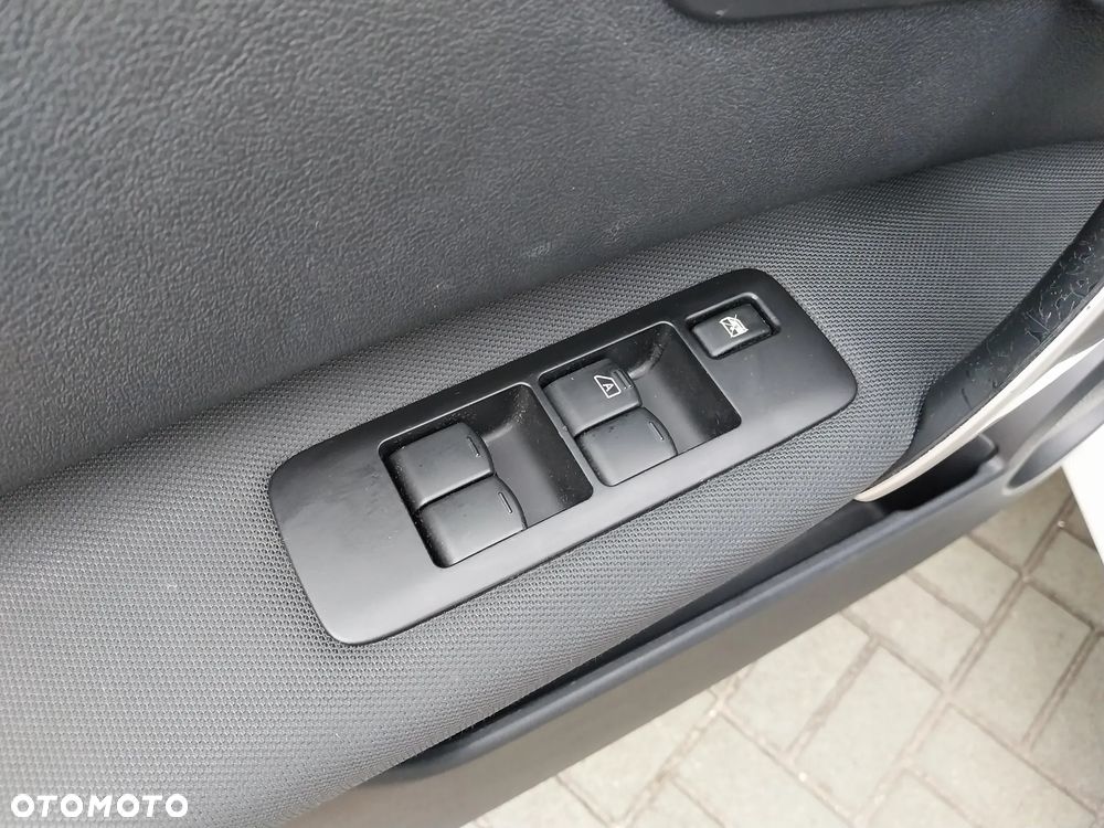 Nissan Qashqai+2 2.0 4x4 Tekna Premium - 16