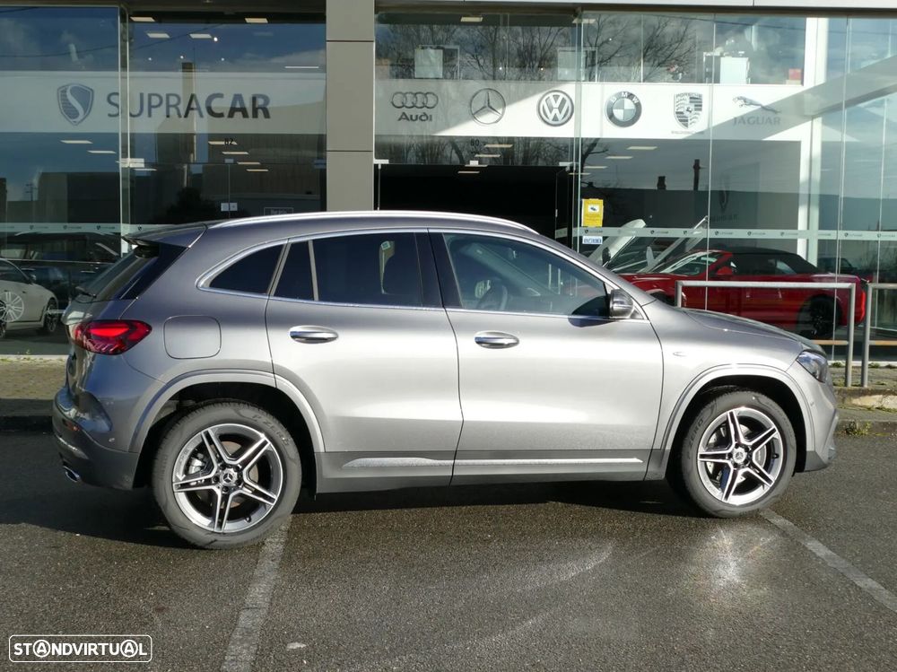 Mercedes-Benz GLA 250 e AMG Line - 16