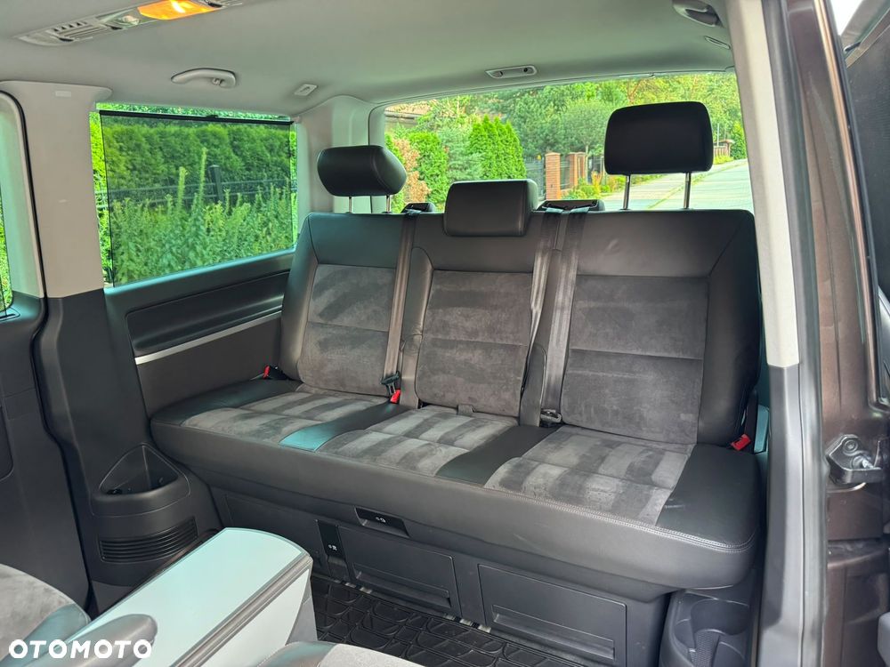 Volkswagen Multivan - 38