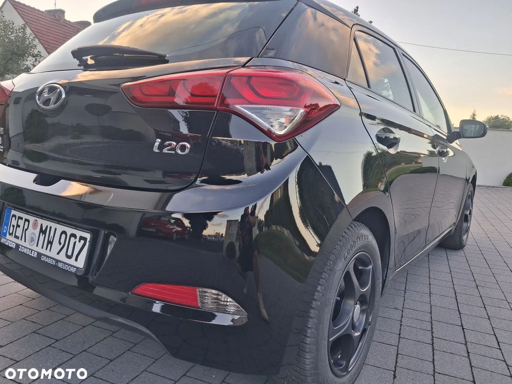 Hyundai i20 - 20