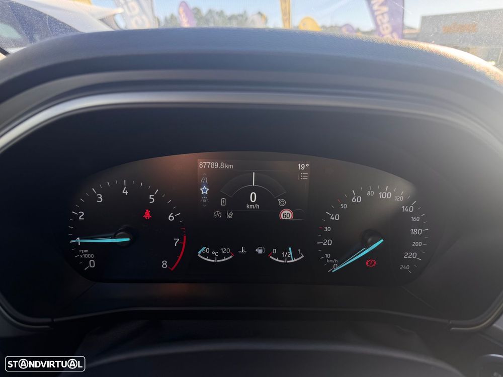 Ford Focus 1.0 EcoBoost MHEV ST-Line X - 10