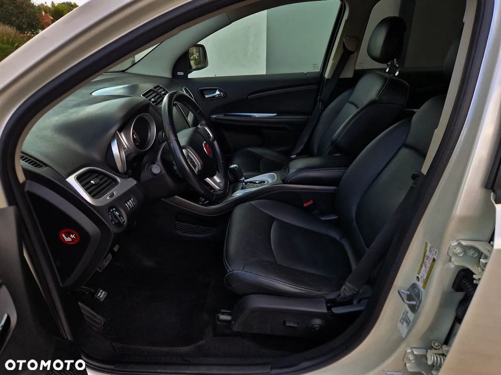 Fiat Freemont 2.0 Multijet 16V DPF Automatik Allrad Lounge - 5