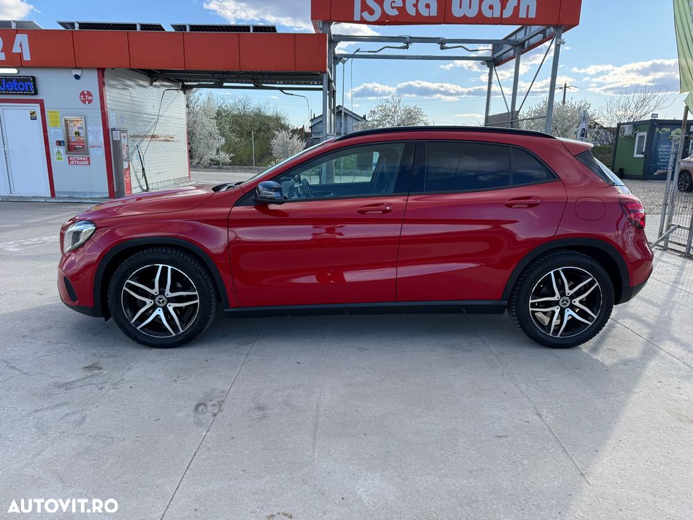 Mercedes-Benz GLA 200 d 4MATIC Aut. - 10