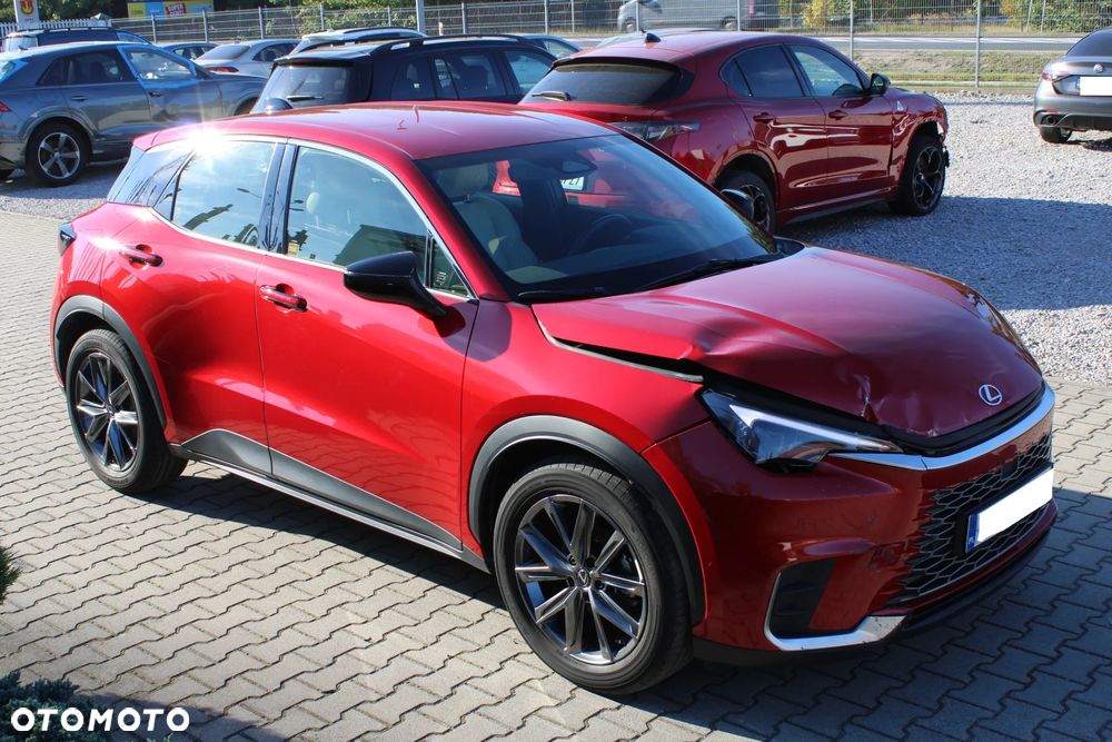Lexus LBX 2024