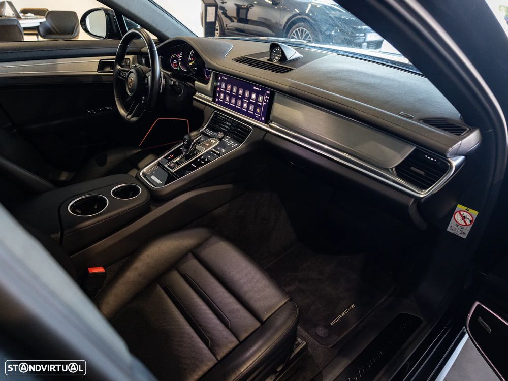 Porsche Panamera Sport Turismo 4 E-Hybrid Platinum Edition - 26