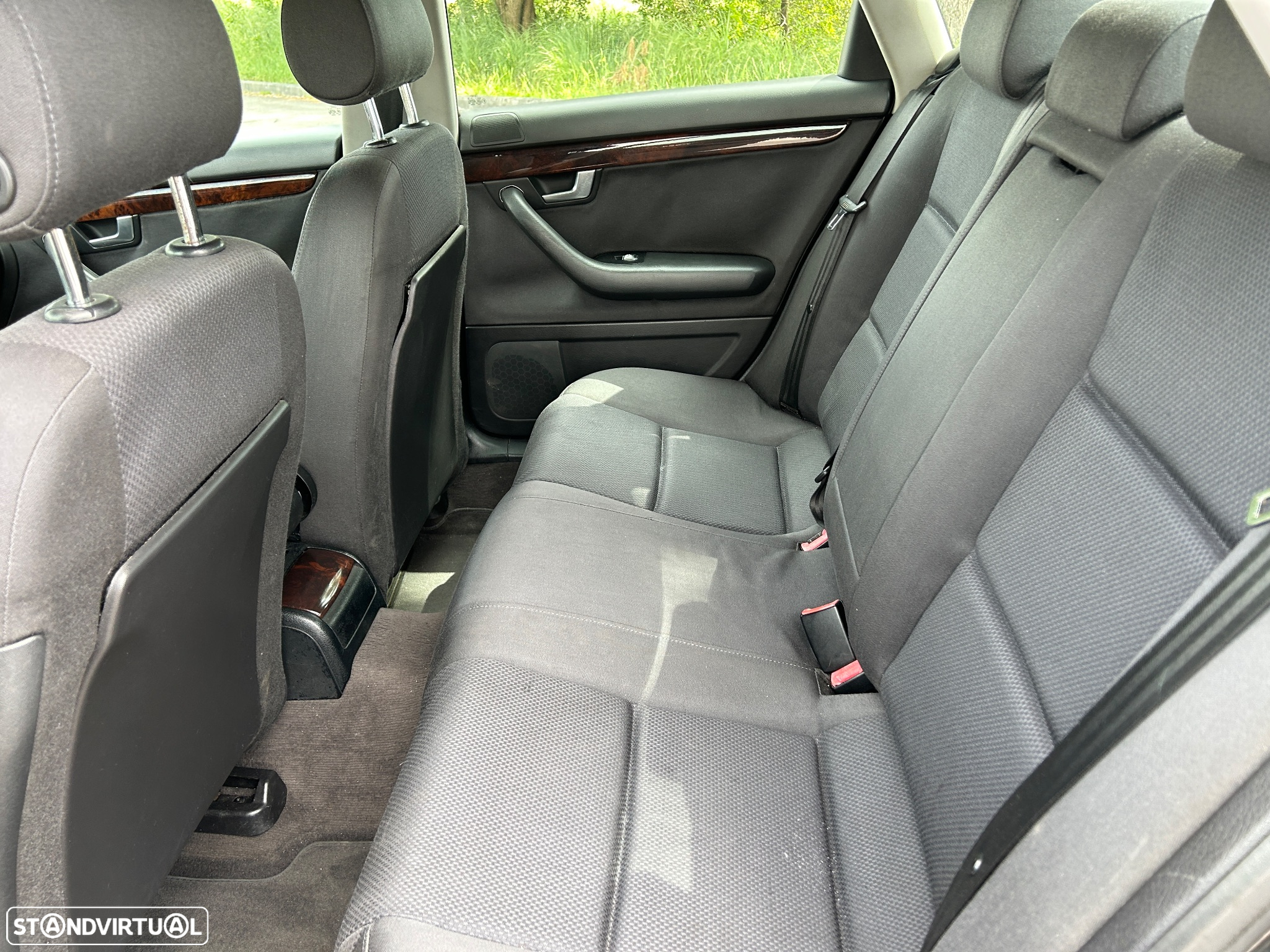 Audi A4 1.6 Sport - 7