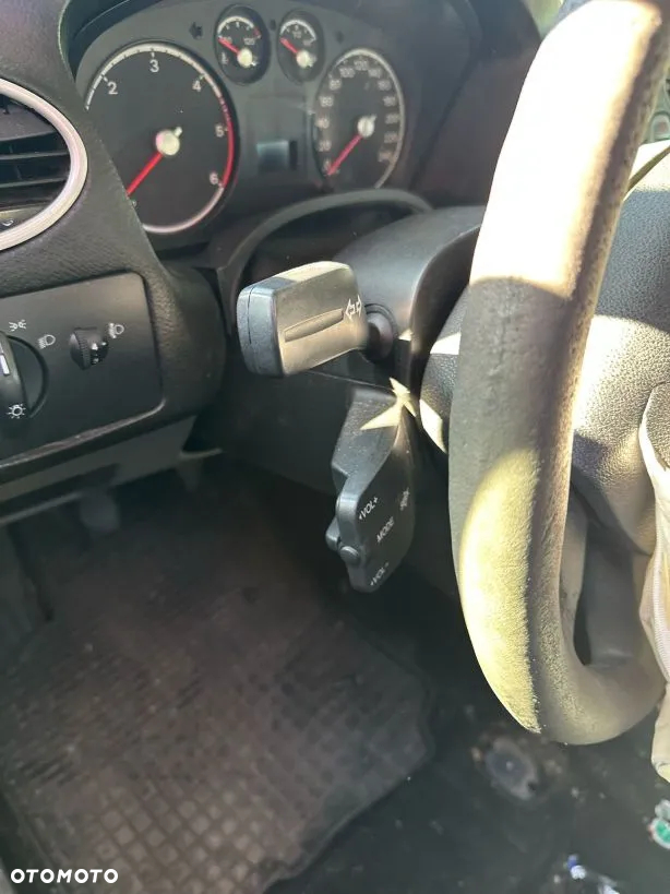 FORD FOCUS MK2 LIFT KOMBI 07-11 1.6 TDCI ZDERZAK TYŁ TYLNI R8 - 11