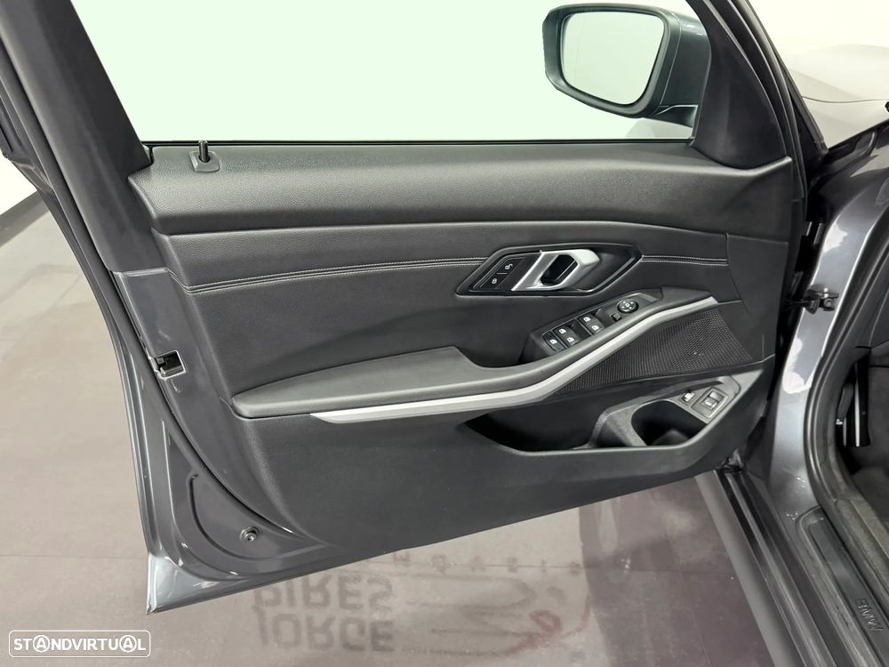 BMW 320 e Corporate Edition Auto - 18