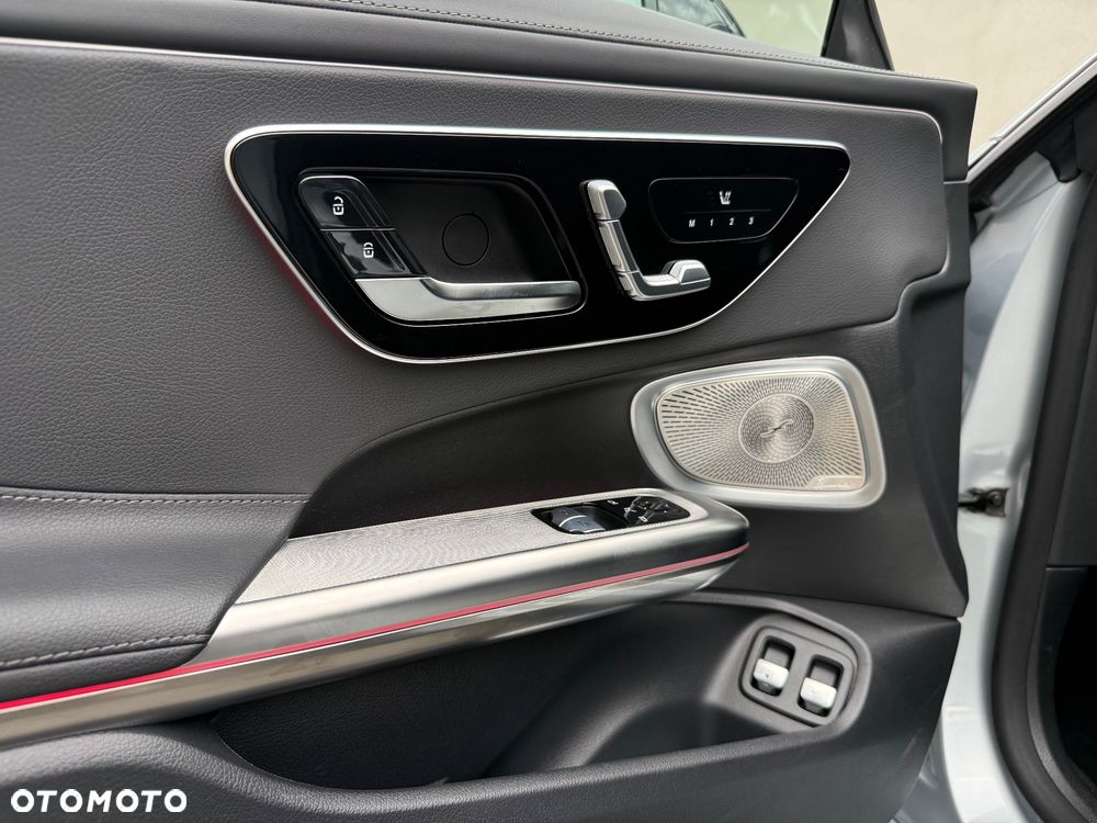 Mercedes-Benz CLE 300 e 9G-TRONIC Edition AMG Line - 27