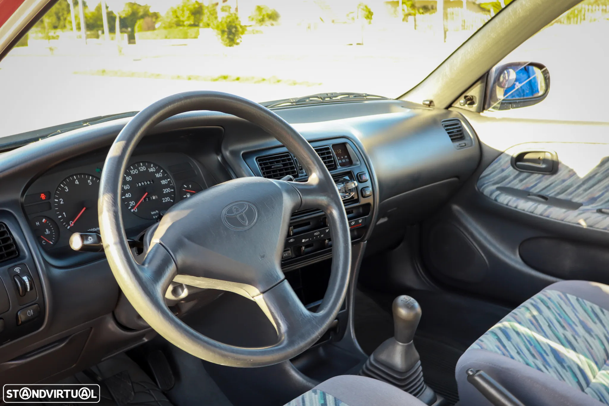 Toyota Corolla - 19