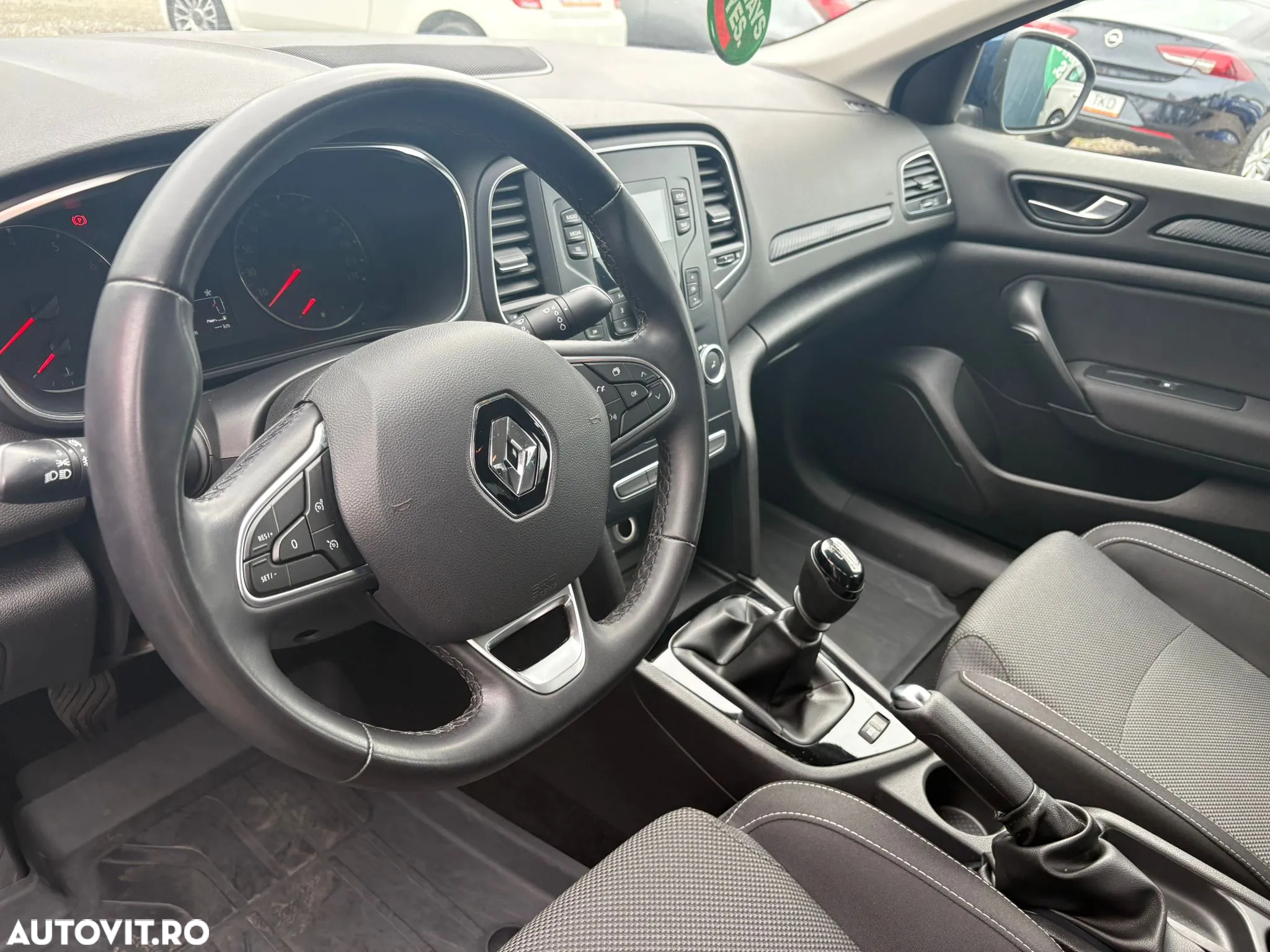 Renault Megane TCE 114 GPF Life - 7