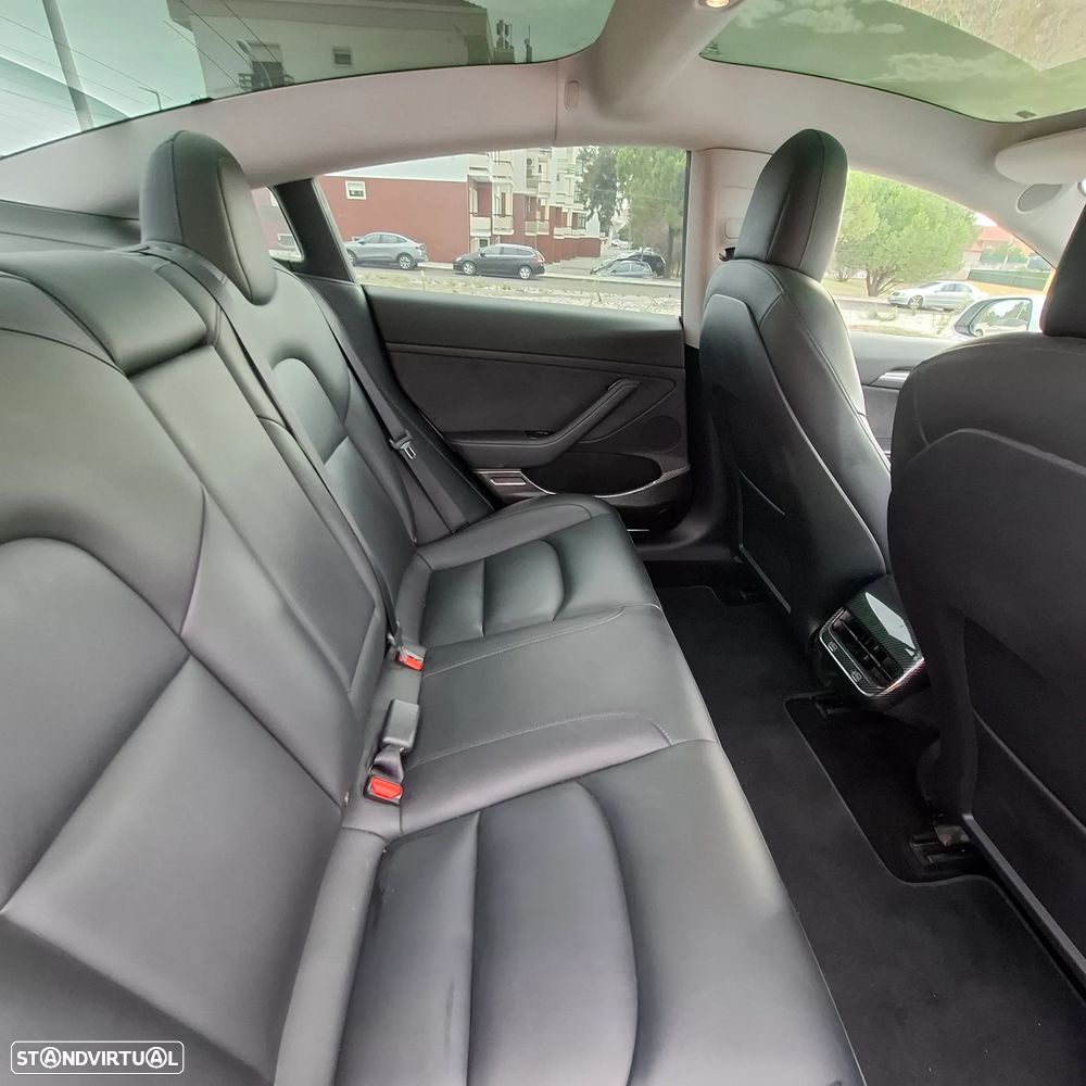 Tesla Model 3 - 13