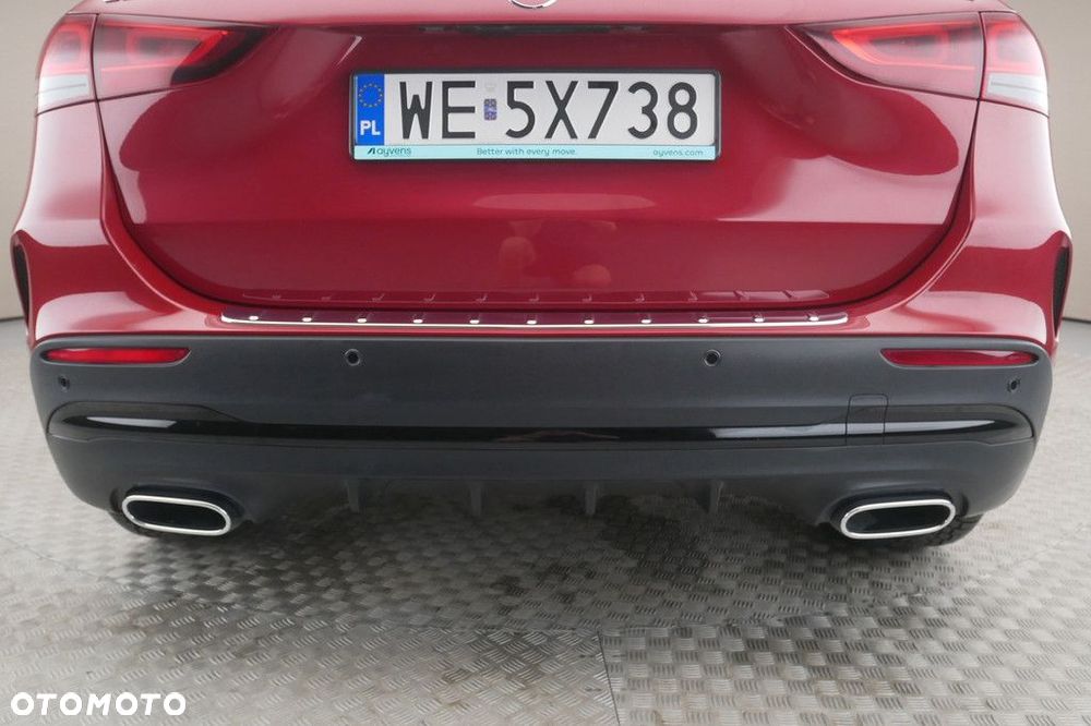 Mercedes-Benz GLA - 30