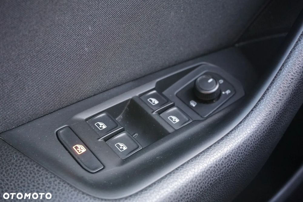 Volkswagen Passat 2.0 TDI BMT Comfortline - 29