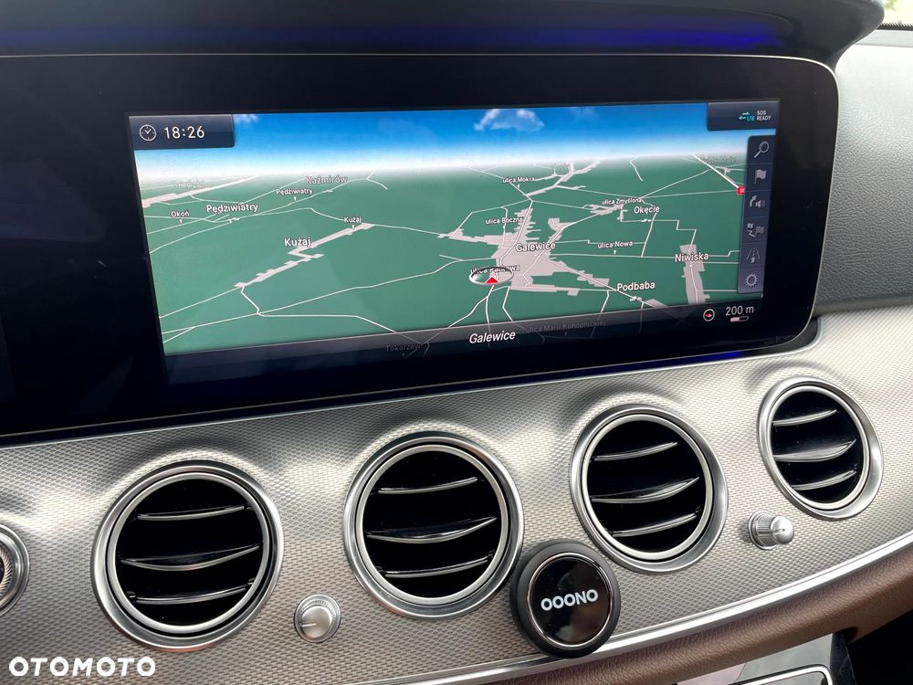 Mercedes-Benz Klasa E 220 d 4Matic 9G-TRONIC Avantgarde - 36
