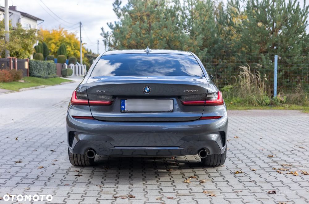 BMW Seria 3 320i xDrive M Sport - 5