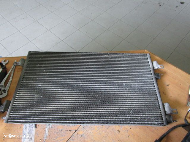 Radiador AC 710100200F06 RENAULT LAGUNA 2005 2.2DCI USADO - 3
