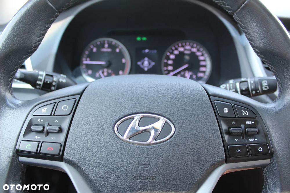 Hyundai Tucson blue 1.7 CRDi 2WD Intro Edition - 18