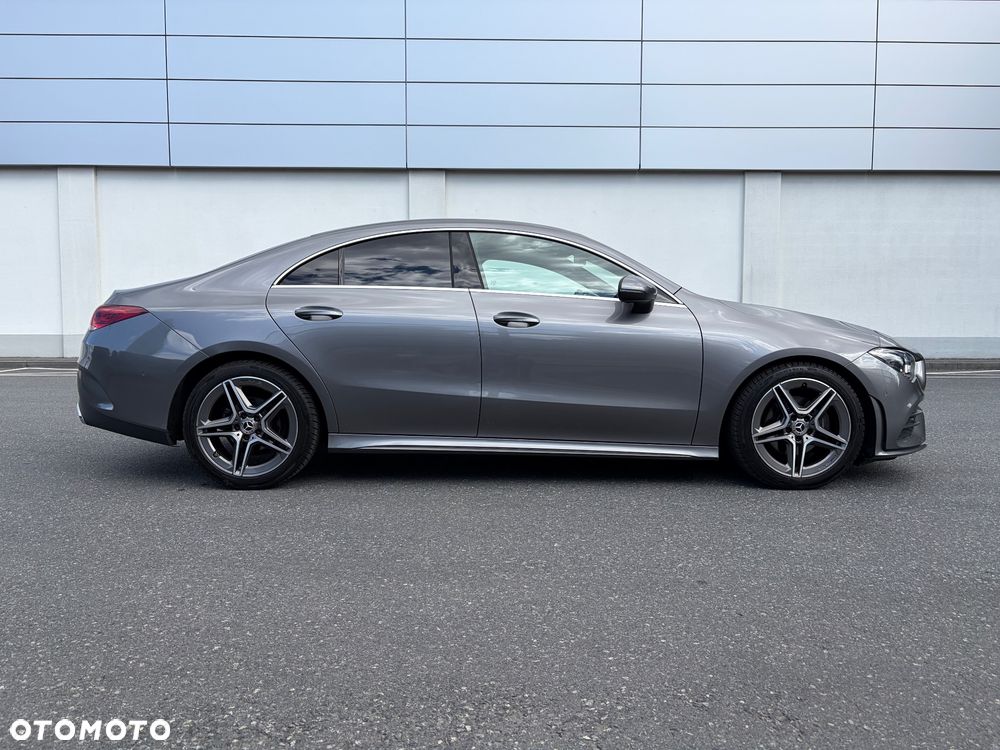 Mercedes-Benz CLA 180 AMG Line 7G-DCT - 4