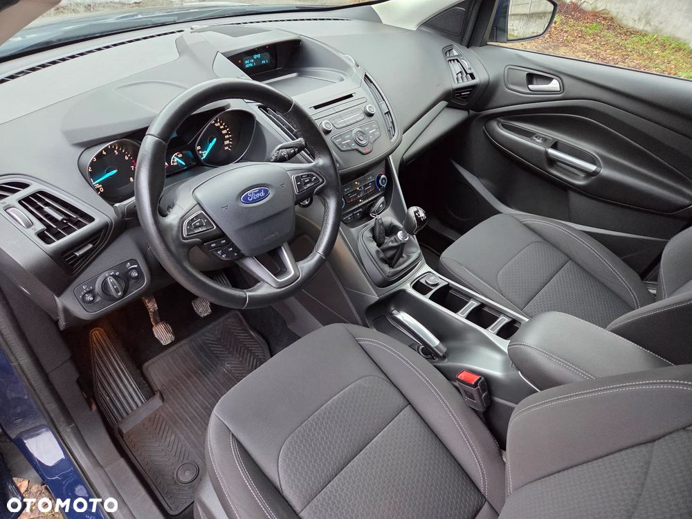 Ford Kuga 1.5 EcoBoost 2x4 Trend - 12