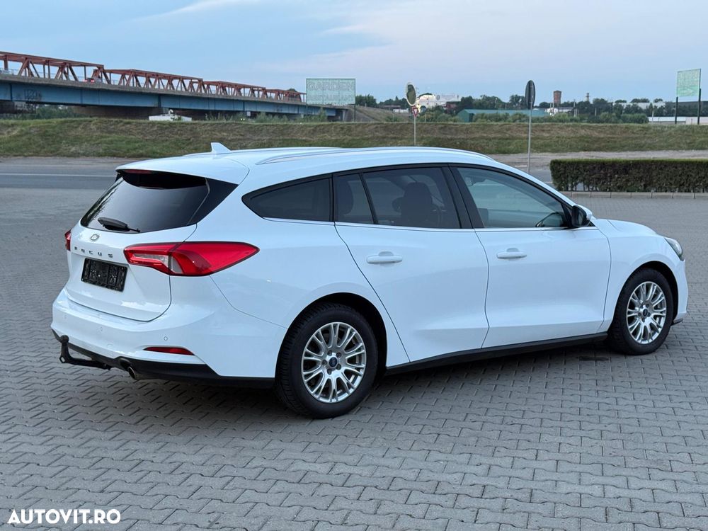 Ford Focus - 7