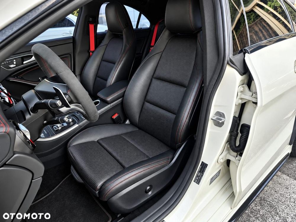 Mercedes-Benz CLA AMG 45 4Matic 7G-DCT - 7