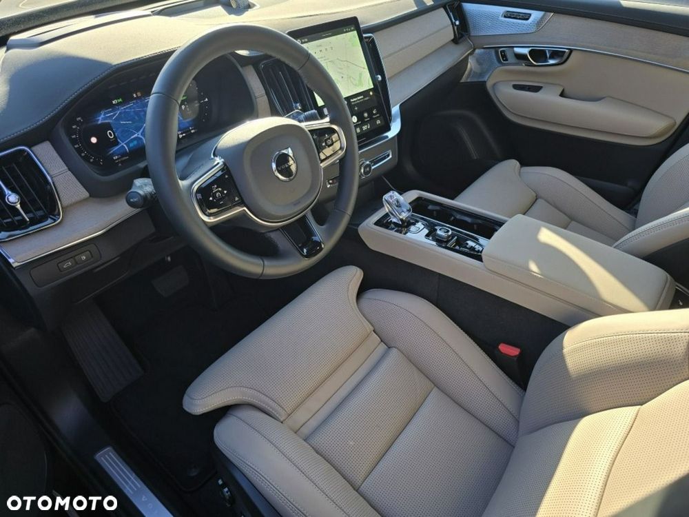 Volvo XC 90 T8 AWD Plug-In Hybrid Ultra Dark 7os - 8