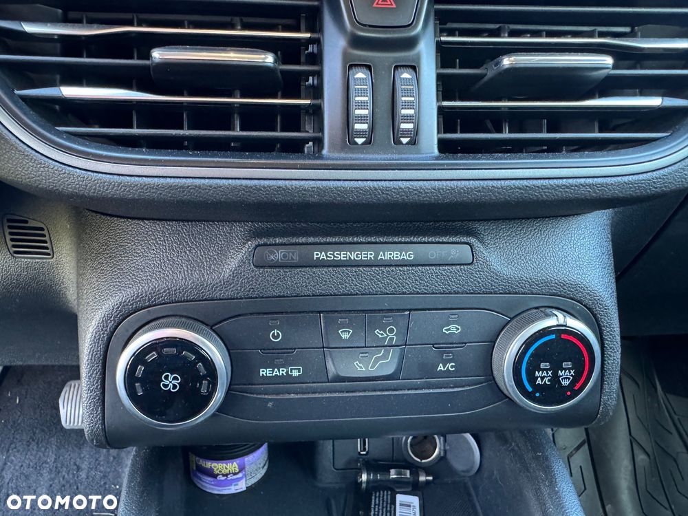 Ford Focus 1.5 EcoBlue Active Business - 23