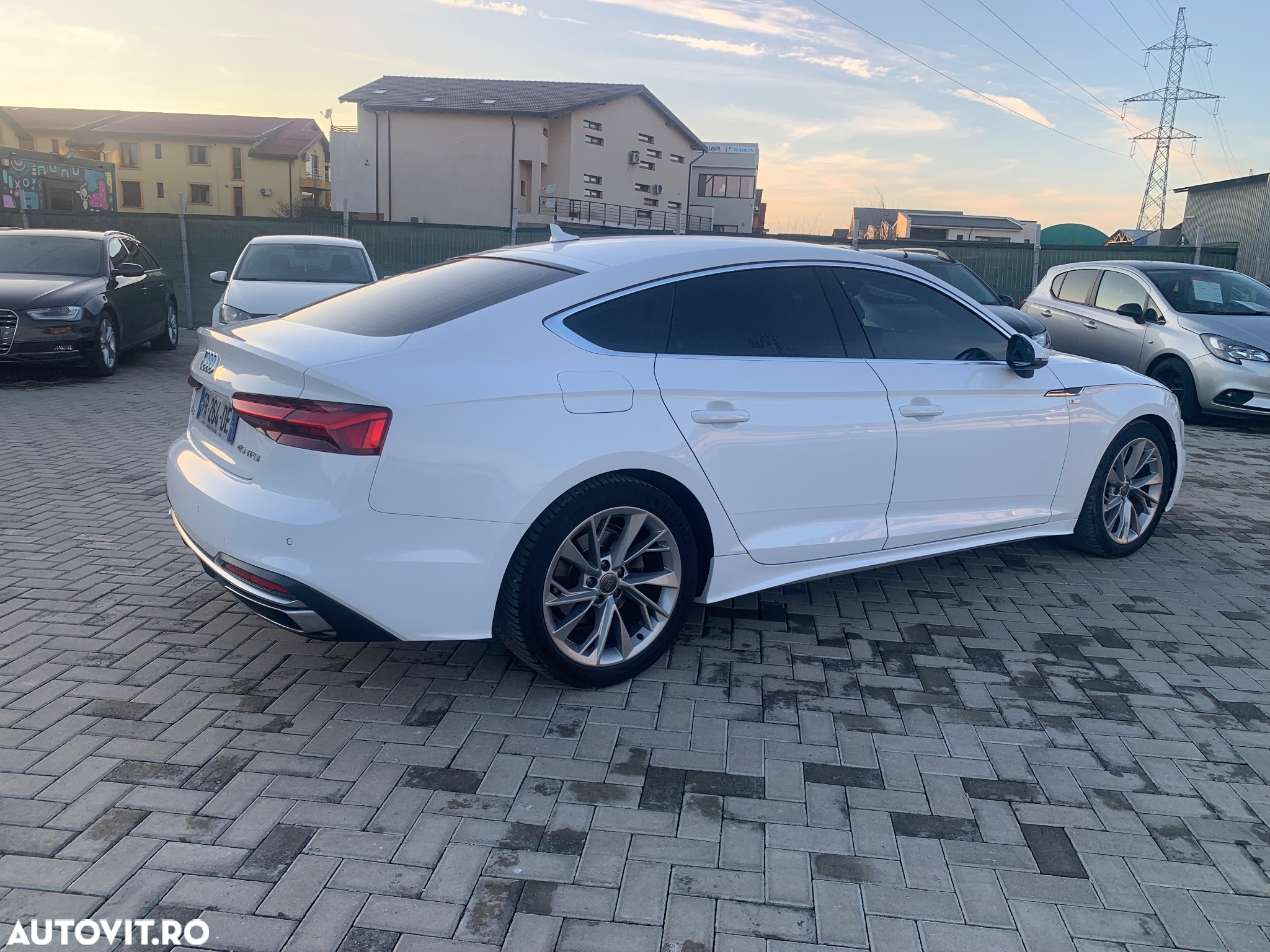 Audi A5 Sportback 40 TFSI S tronic S line - 2