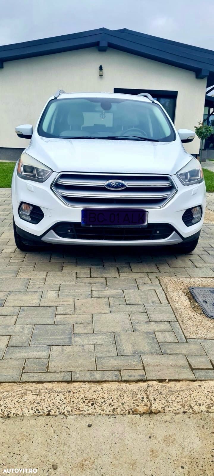 Ford Kuga 2.0 TDCi Powershift 4WD Titanium - 1