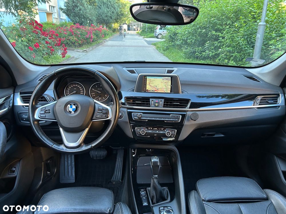 BMW X1 xDrive20d xLine sport - 11