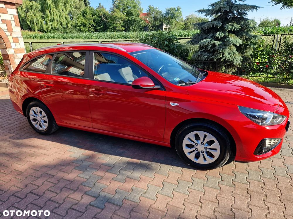Hyundai i30 1.5 DPI Classic + - 37