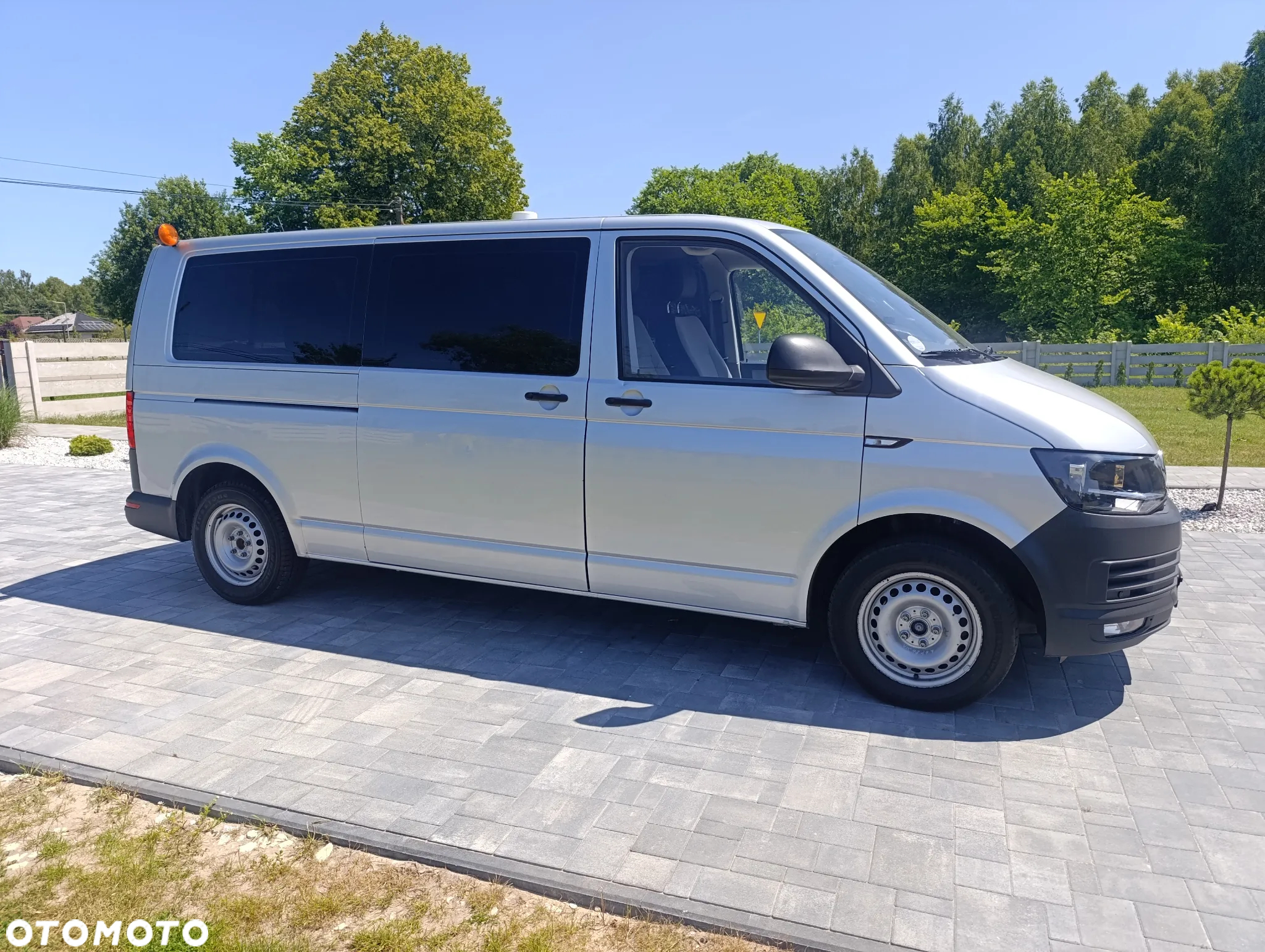 Volkswagen Transporter - 2