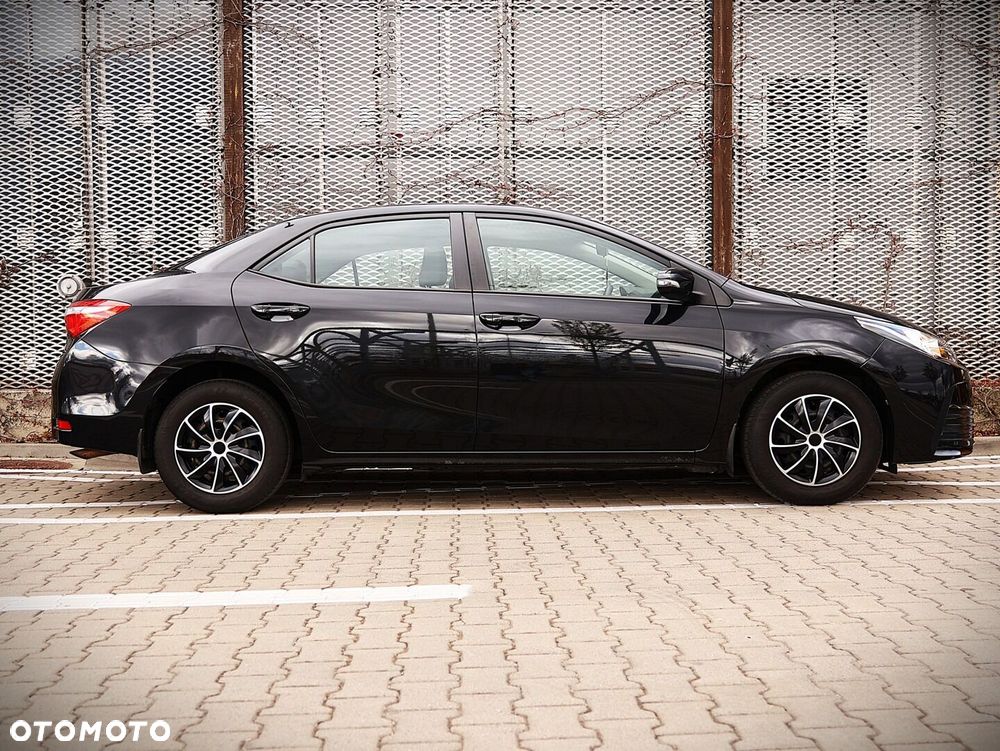 Toyota Corolla 1.6 Active EU6 - 11