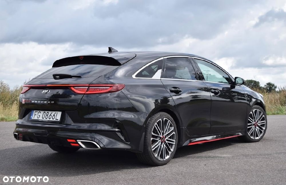 Kia ProCeed 1.6 T-GDI GT DCT - 18