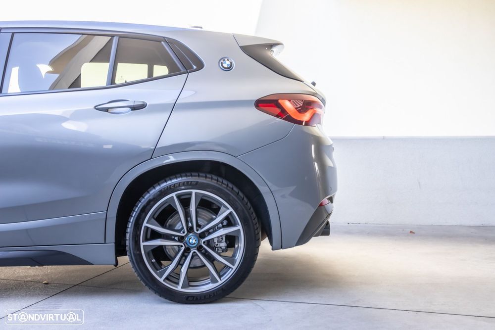 BMW X2 25 e xDrive Pack M - 12