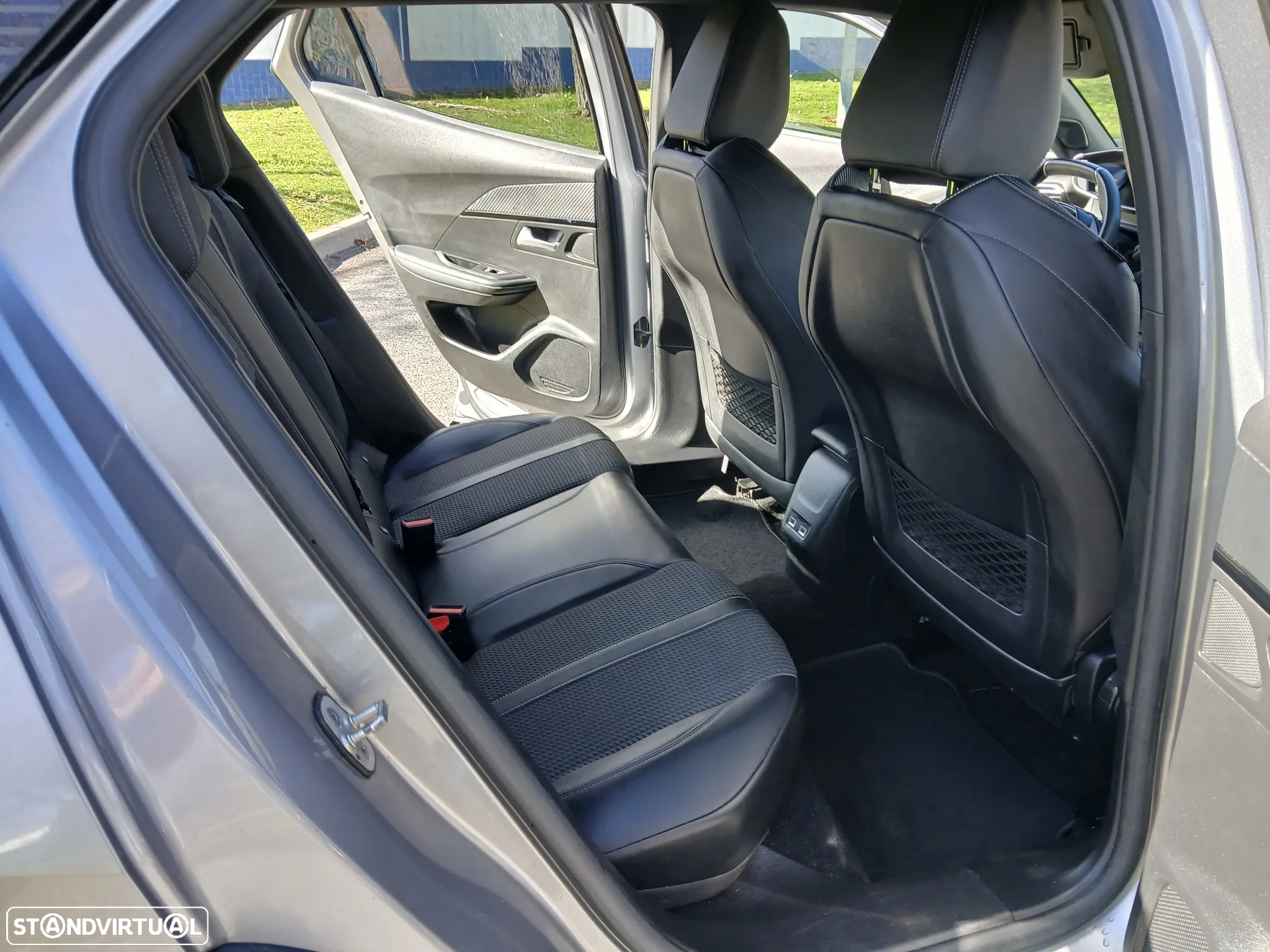 Peugeot 2008 PureTech 130 Stop&Start GT-Line Edition - 7