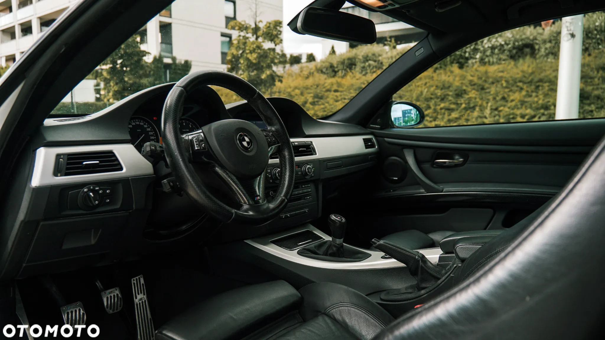 BMW Seria 3 335i Coupe - 15